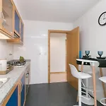 The Metropolitan- Premium-wohnung Mit Balkon- Parkplatz By Interhome