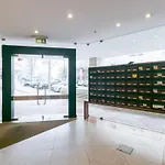 Apartament The Metropolitan- Premium-wohnung Mit Balkon- Parkplatz By Interhome *