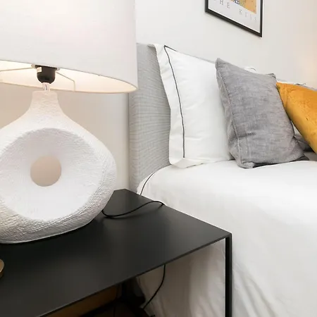 The Metropolitan- Premium-wohnung Mit Balkon- Parkplatz By Interhome