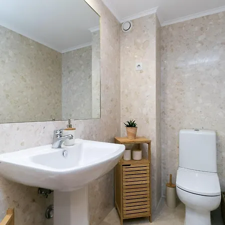 Appartement The Metropolitan- Premium-wohnung Mit Balkon- Parkplatz By Interhome *