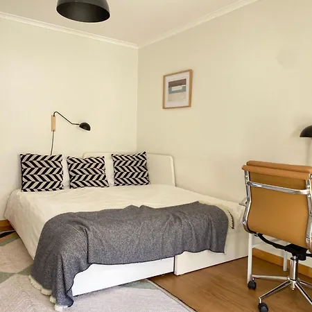 The Metropolitan- Premium-wohnung Mit Balkon- Parkplatz By Interhome * Lissabon