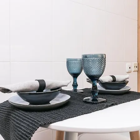 The Metropolitan- Premium-wohnung Mit Balkon- Parkplatz By Interhome * Lissabon